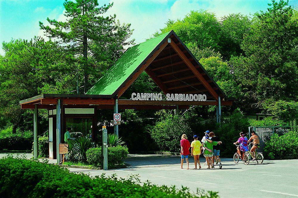 Отель Camping Sabbiadoro Линьяно-Саббьядоро Экстерьер фото